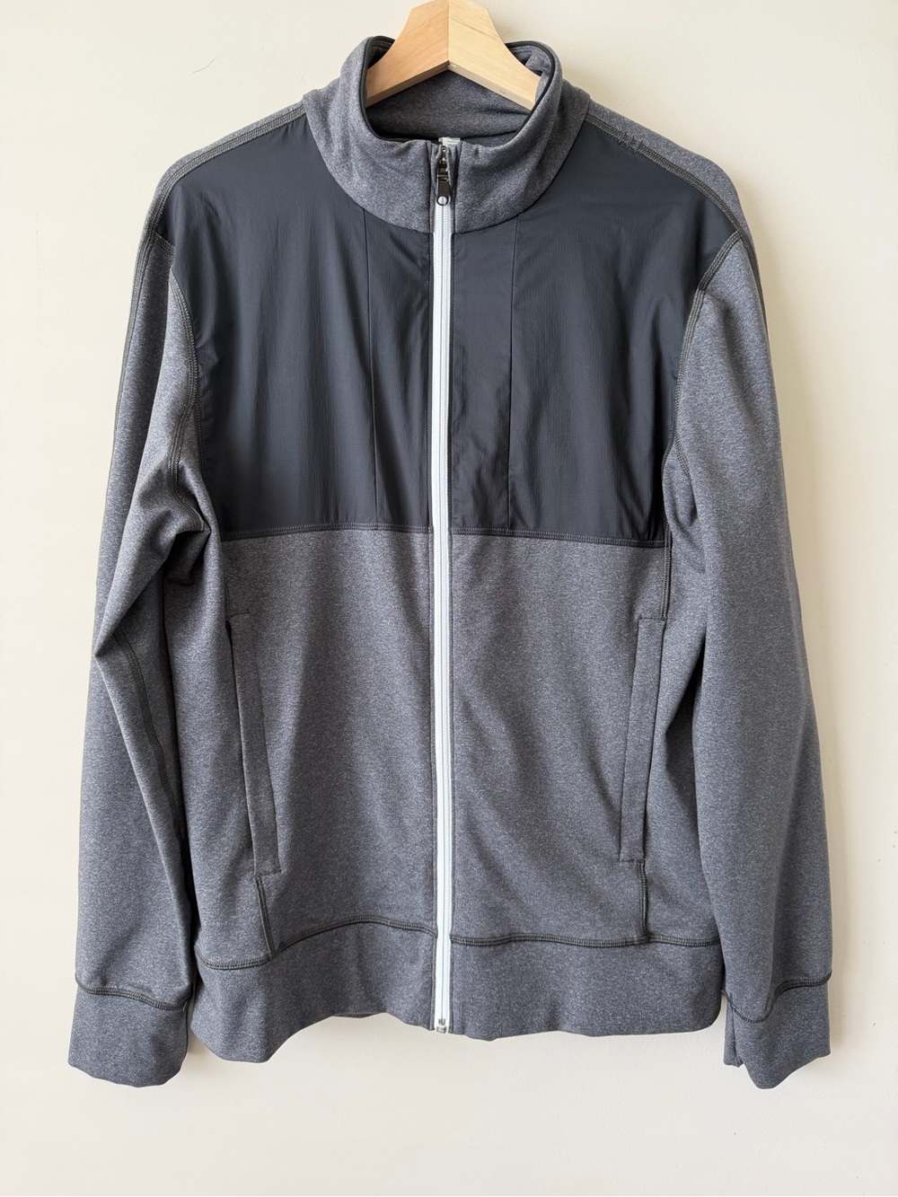 lululemon athletica Men's Two-Tone Zip Jacket